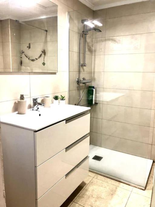 En Patio Sevillano Alameda-Isla Magica Ngoại thất bức ảnh