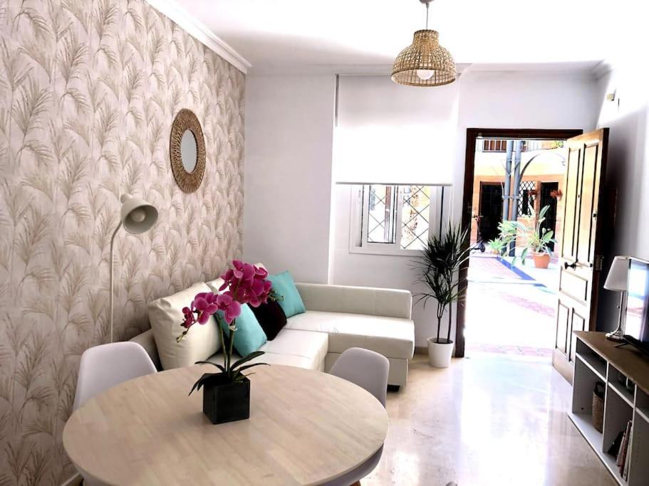 En Patio Sevillano Alameda-Isla Magica Ngoại thất bức ảnh